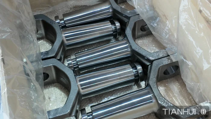 Log 7: 250 Agricultural Machinery Fork Components Shipped to John Deere(pic11) Machined agricultural fork components packed in layers