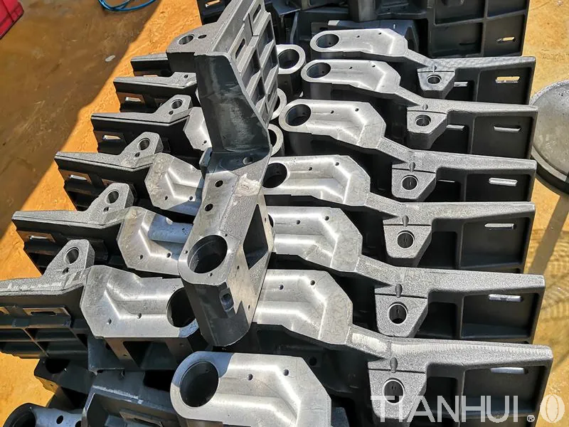 Log 8: 800 Sets of Woodworking Machinery Components Shipped to Algeria(pic2) log-8-woodworking-machinery-components-4.webp