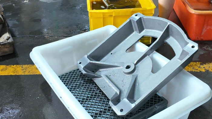 Log 10 : 600 Cutting Machine Housings Shipped to France(pic3) cutting machine housing during final pre-shipment handling