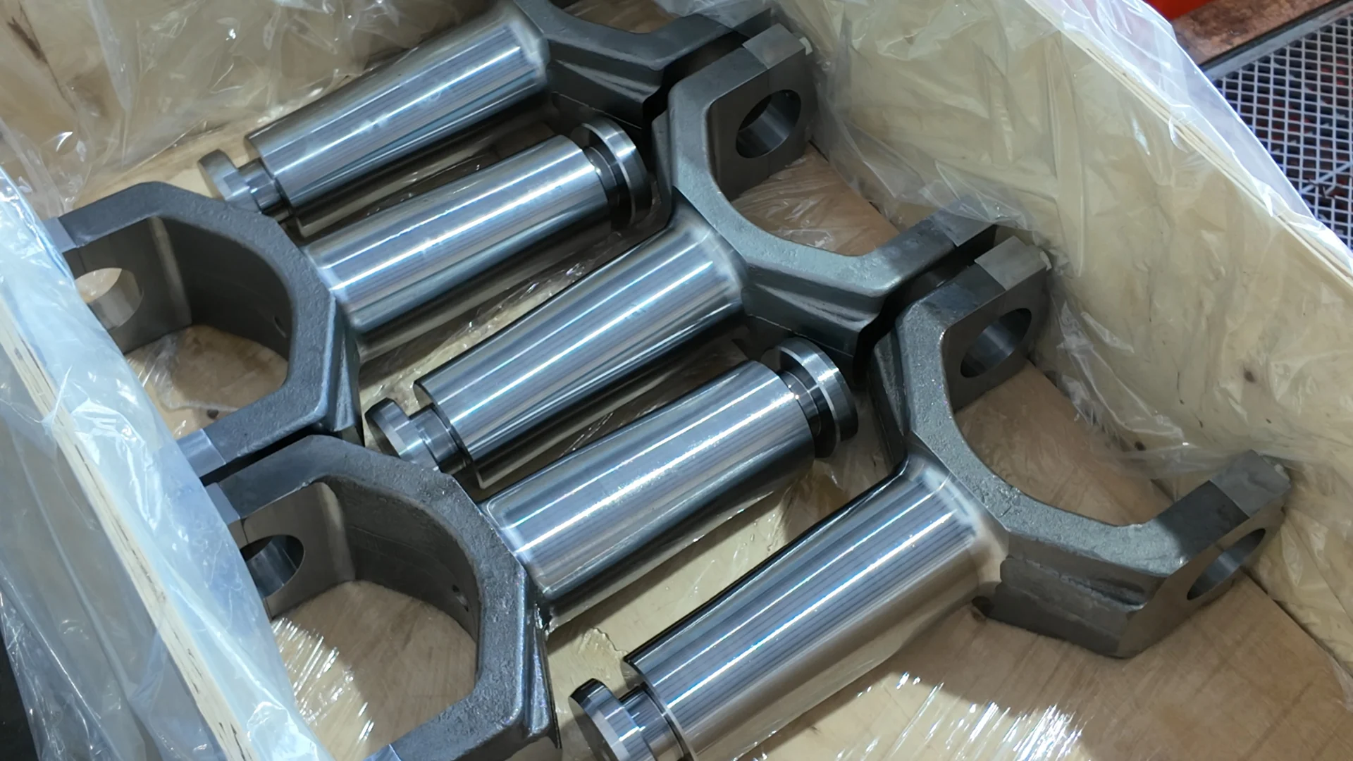 Log 13: 500 809306 Agricultural Fork Components Shipped to North America(Image8) Protective packaging for 809306 fork components shipped to North America