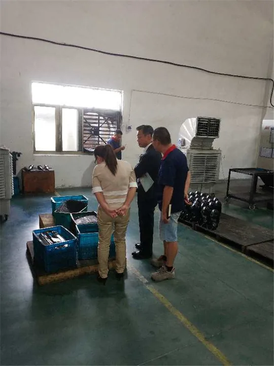 Japanese Customer Visit After the Mid-Autumn Festival(Image2) Japanese customer reviewing Tianhui’s 5S practices - 2