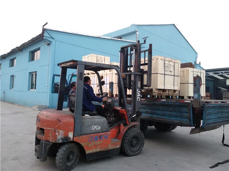 Precision-Machined Road Maintenance Parts Shipped to Japan(Image2) Wooden crates for road-maintenance parts shipped to Japan - 2