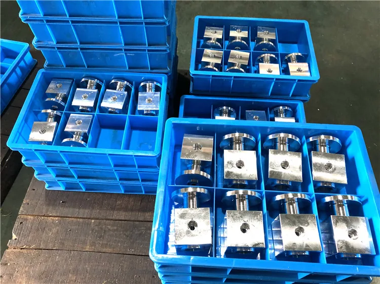 Two New High-Precision 4-Axis CNC Machining Centers Added(Image4) Four-axis CNC machining centers and sample parts - 4