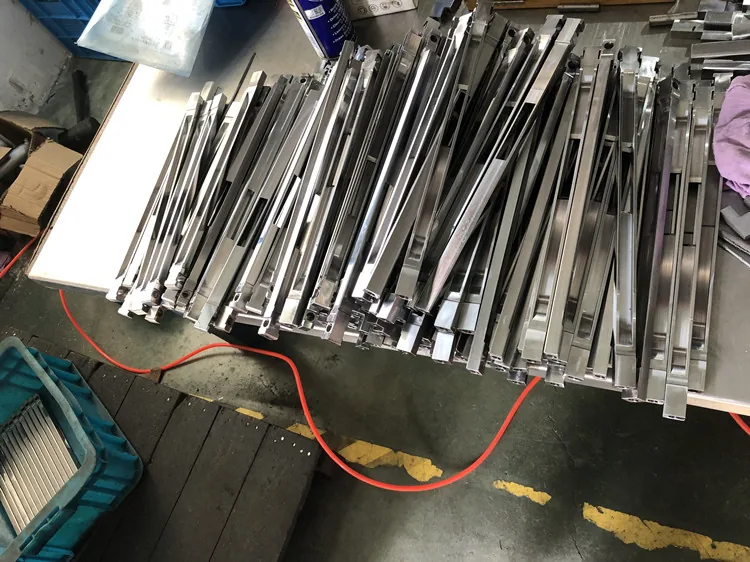 Producing Siemens High-Voltage Switchgear Parts During the National Day Holiday(Image3) Production of Siemens switchgear components during the holiday - 3